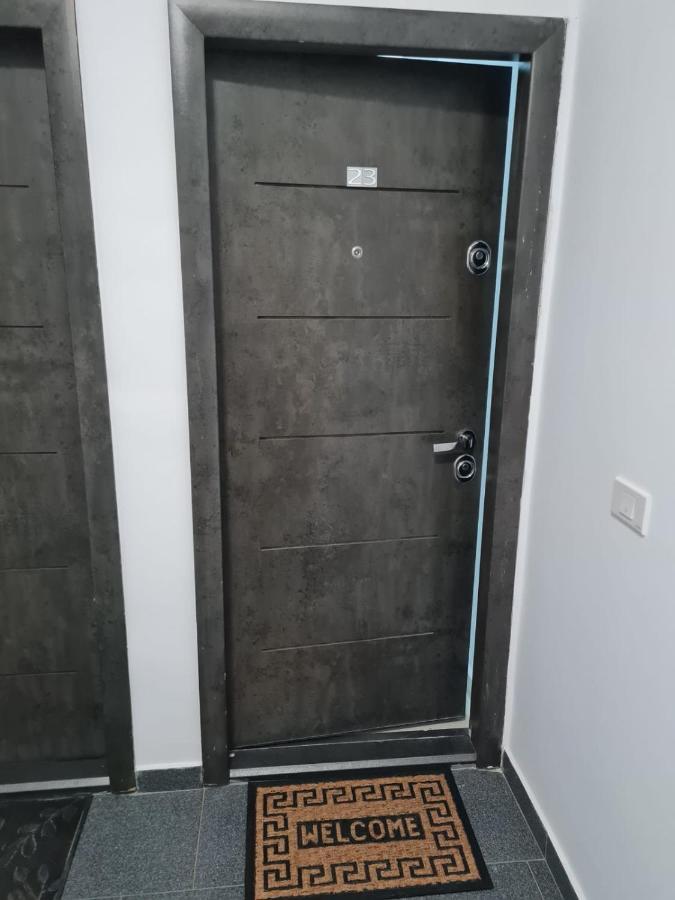 Deluxe 2 Bedroom Apartment With Balcony And Private Parking Bragadiru Екстериор снимка