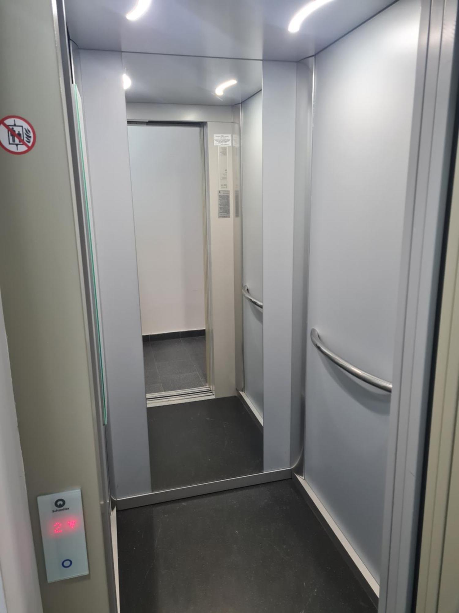 Deluxe 2 Bedroom Apartment With Balcony And Private Parking Bragadiru Екстериор снимка